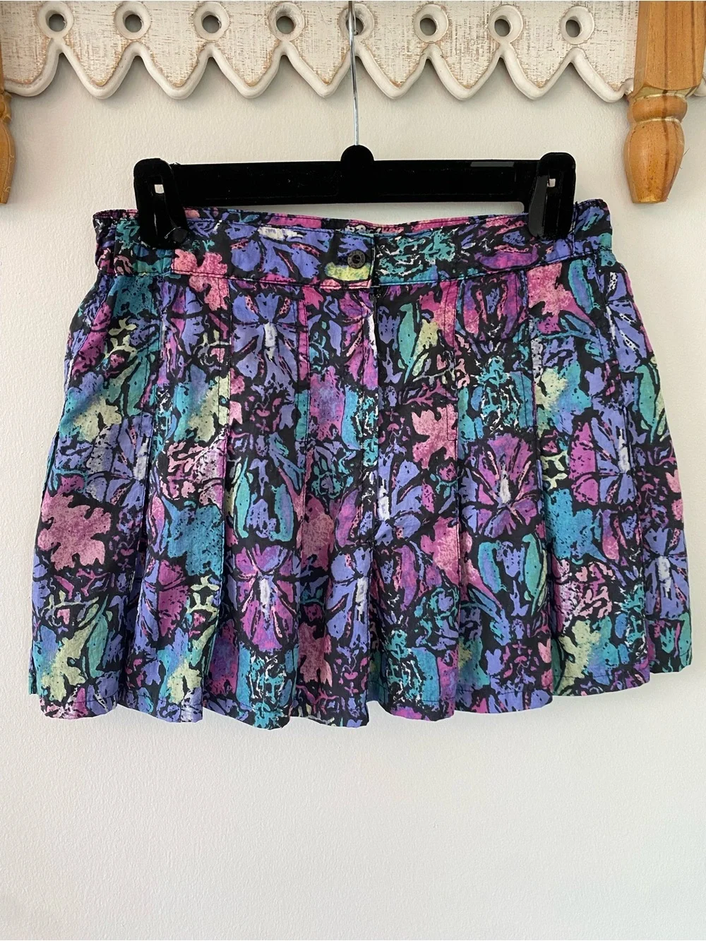 Vintage Women’s Nike Floral Tropical Multicolor Pleated Mini Skirt - activewear